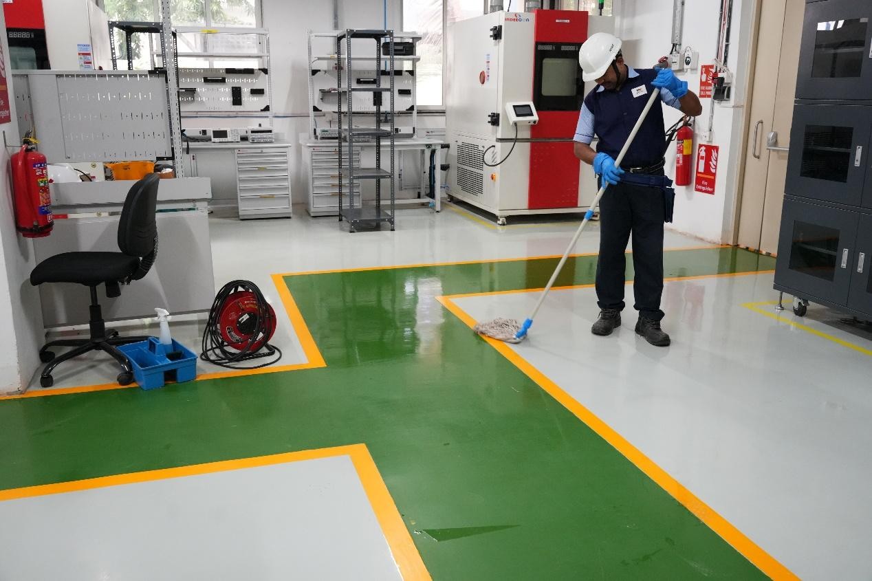 Warehouse Cleaning